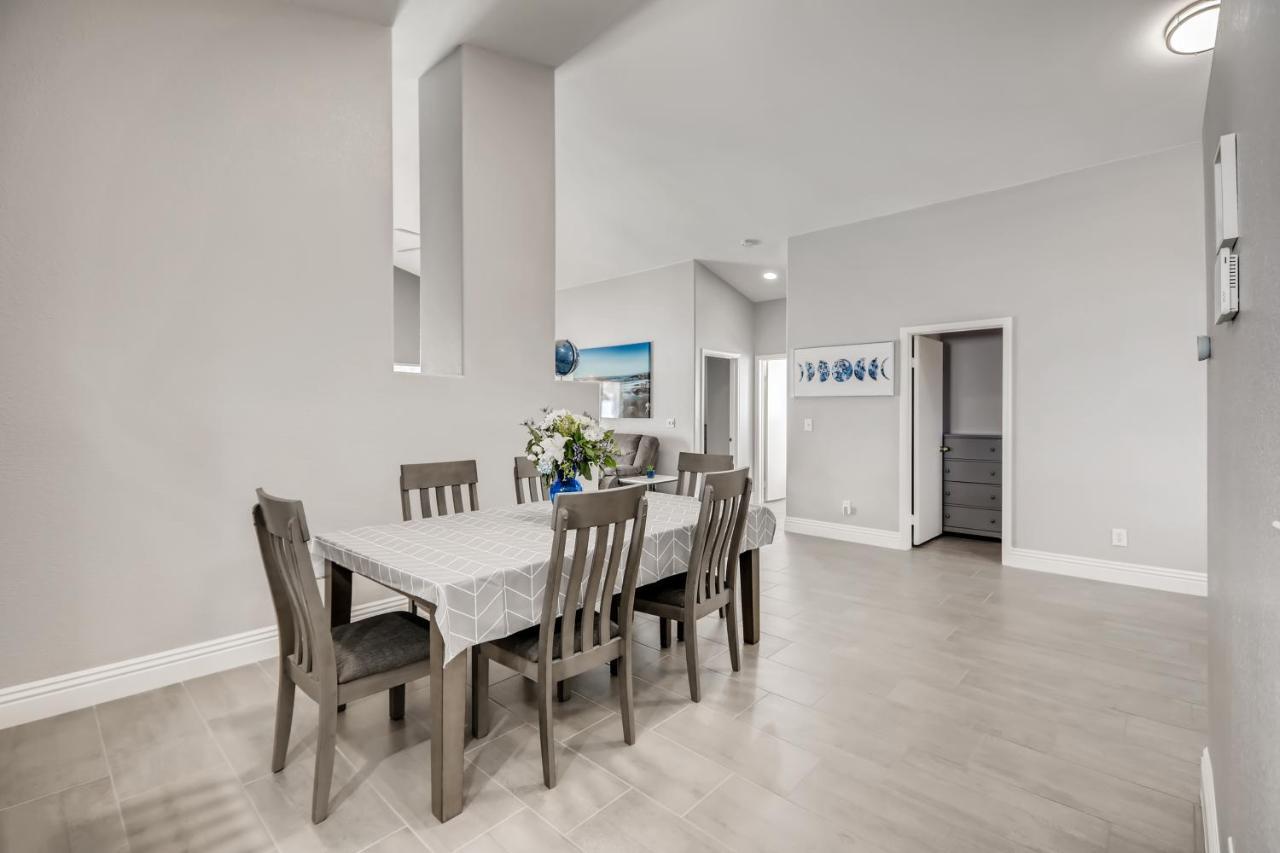 לאס וגאס Luxurious House With A Pool, Spa, And Patio, Sleeps 6 Comfortably מראה חיצוני תמונה